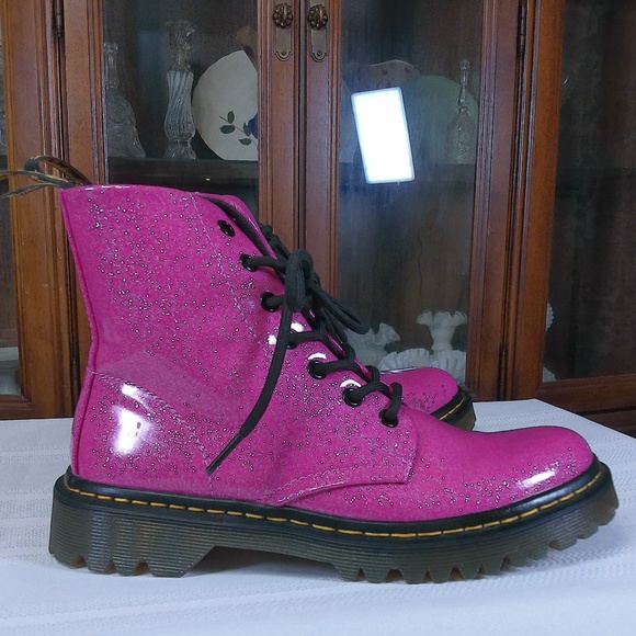 LKNW Dr. Martins Air Wair Luana Hot Pink w/Glitter Combat Boots Size 7 - Picture 4 of 9